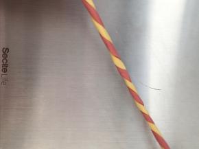 将两条细线拧在一起