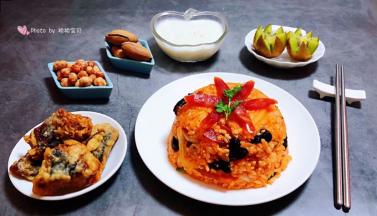 腊肠辣白菜炒饭即美味可口又是上班族的首选快手菜