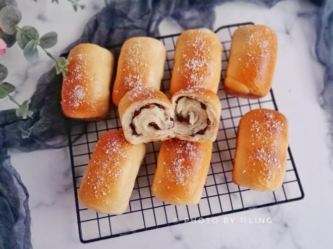 酸奶蜜豆小面包