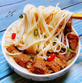 面条是我们家的最爱怎么吃都喜欢