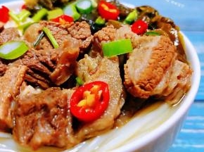 看就这个牛肉就有种想吃的感觉牛肉入口唇齿留香回味无穷