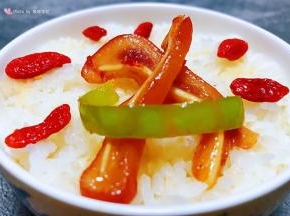 爆炒猪耳朵就是最好的下饭神器