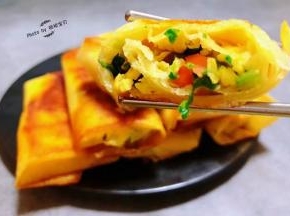春卷入口外边酥脆里面鲜嫩爽口