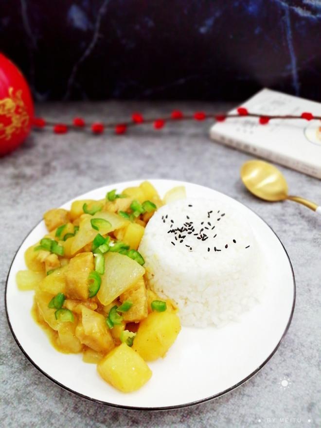咖喱土豆洋葱饭