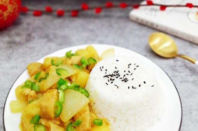 咖喱土豆洋葱饭