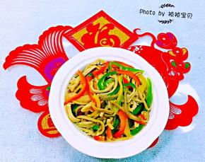 美美的菜肴也是点缀幸福生活的最亮的一颗星