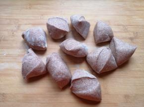 分成大小一致的小剂子。