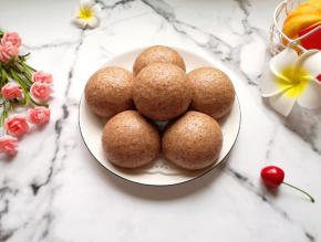 自己做的馒头健康又好吃。