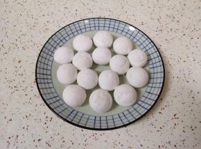 准备好汤圆。