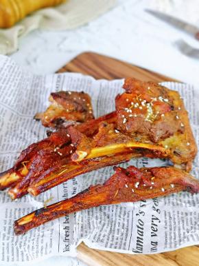 色泽鲜艳，美味诱人。