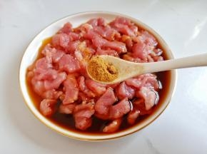 喜欢十三香的加一点。