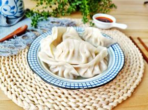 早餐来一份饺子。