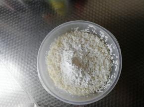 加入适量玉米淀粉。