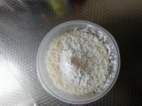 加入适量玉米淀粉。