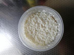 用筷子充分搅拌均匀。