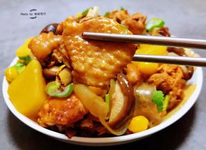 鸡肉入口鲜嫩香浓唇齿留香回味无穷
