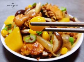 白果的营养价值非常丰富但每次摄取量不要过多会引起身体不适