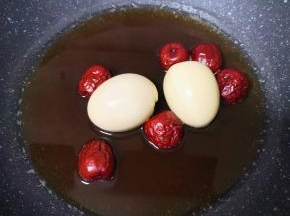 大火烧开小火煮10分钟关火。