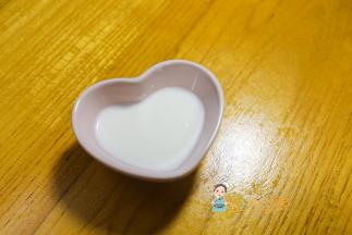 准备一杯无糖酸奶