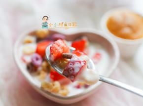 谷物圈一定要现撒现吃，脆脆的口感特别好