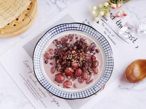 非常美味又营养的牛奶杂粮粥。