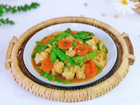 看着色彩鲜艳的素材，宝宝有食欲大开。