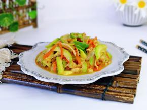 盛出装盘，即可食用。