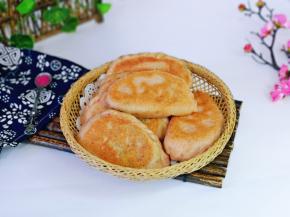 东北人最爱的韭菜盒子。