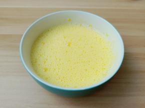 再次用打蛋器搅拌均匀。