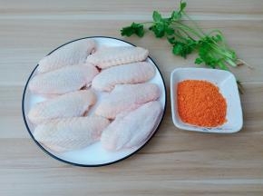 准备鸡翅烤点给孩子吃。