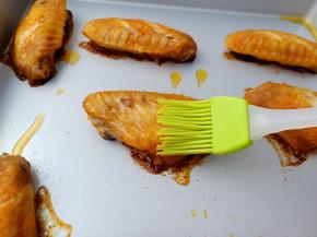 最后五分钟刷一层蜂蜜水。