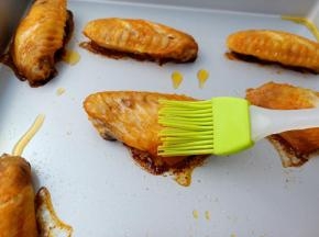 最后五分钟刷一层蜂蜜水。