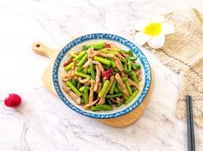午饭多吃了一碗饭哦，哈哈！