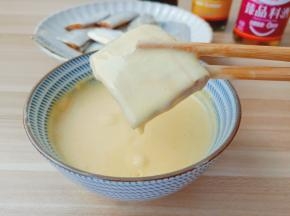 带鱼挂上面糊。