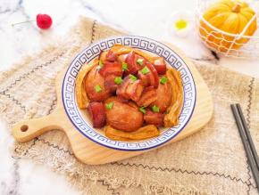 卤蛋入味，腐竹也是满满的肉香味。