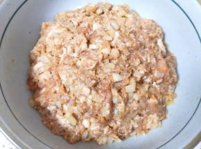 肉饼馅完成。