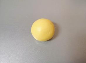 收好口滚圆，收口朝下摆放。