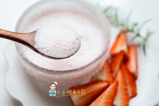 6个月以上草莓酸奶