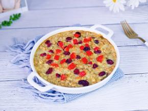 没有加糖哈，吃起来有一丝香蕉的香甜。