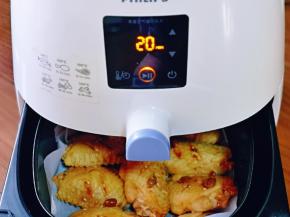 烤盘放回机体中，180度烤20分钟。