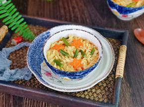 盛出装碗中，即可食用。