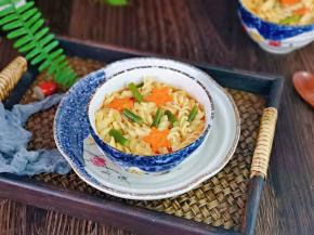 营养丰富，还可以加上个蛋哈～