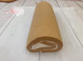 放入冰箱冷藏半小时后再切块食用。