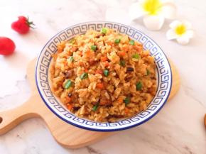 一家人都表示太好吃了，下次还做这样的炒饭。