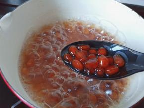 大火煮开后开中火煮15分钟。