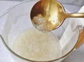 才炖了10分钟胶质就出来了。