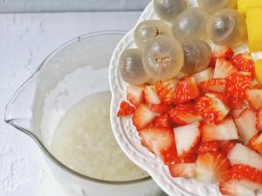 最后2分钟加入水果粒。