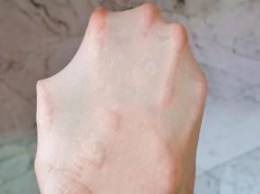 这时面团有了不容易破的手套膜。