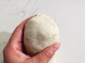 把侧面和收口出捏实！