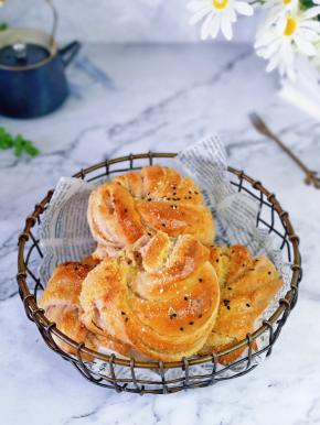 香甜松软，好吃不腻。